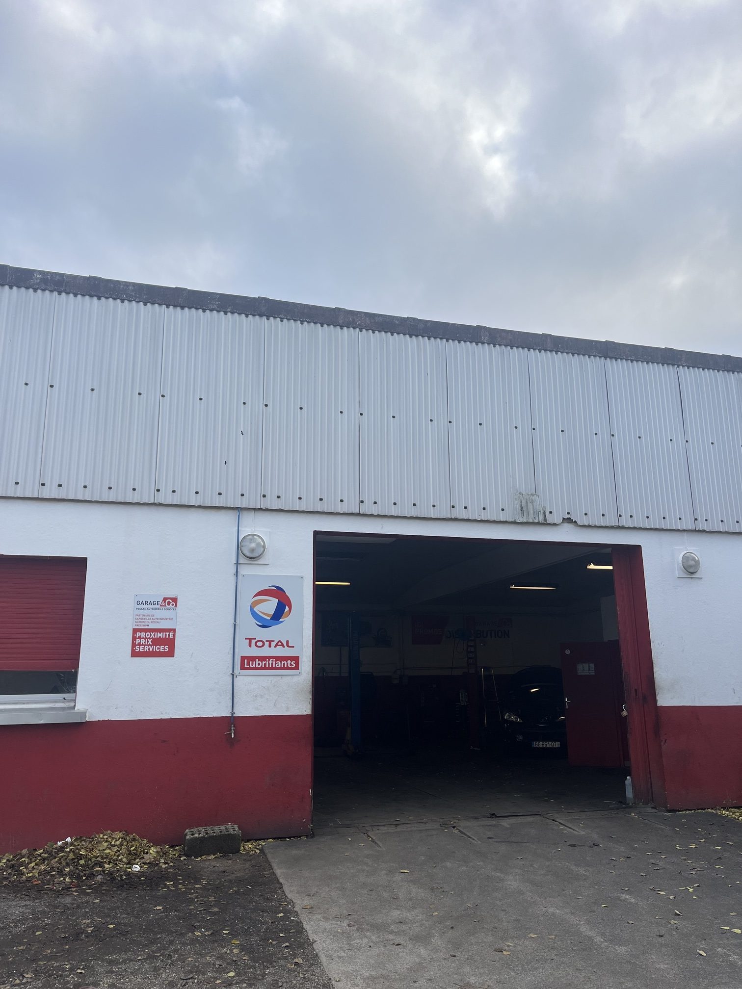 PESSAC AUTOMOBILE SERVICES Garage & Co